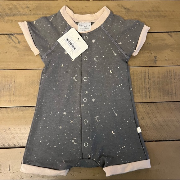 Jax and Lennon Bottoms Nwt Jax And Lennon Galaxy 6m Shorty Lounge